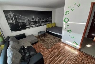 Garsonieră decomandată în Tractorul - 3