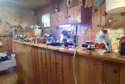 Casă cu 2 camere cu Teren 150 Mp în Zărnești - 13