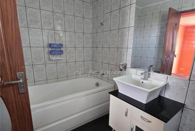 Casă cu 4 camere cu Teren 450 Mp în Central - 4