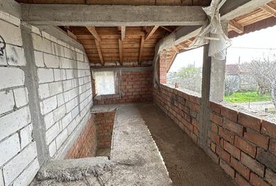 Casă cu Teren 2000 Mp în Căldărușeanca - 14