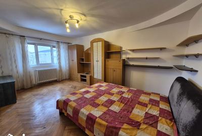 Apartament cu 3 camere decomandat în Canta - 4