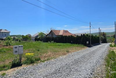 Teren Construcții intravilan de 834 mp, în Central