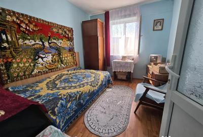 Apartament cu 3 camere semidecomandat în 23 August - 8