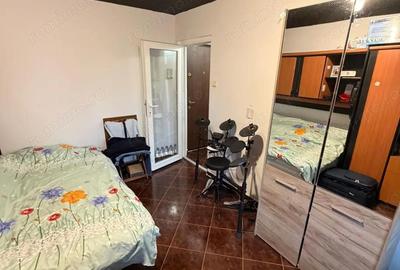 Garsonieră semidecomandată în Olimpia-Stadion - 3