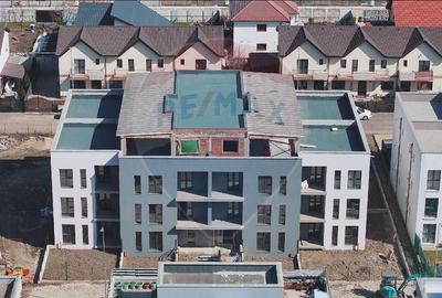 Apartament cu 2 camere semidecomandat în Tractorul - 5