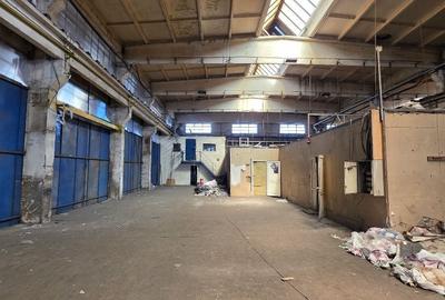 Spațiu industrial, de 600 mp, în Industriilor - 7