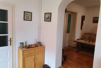 Casă cu 4 camere în Central - 6