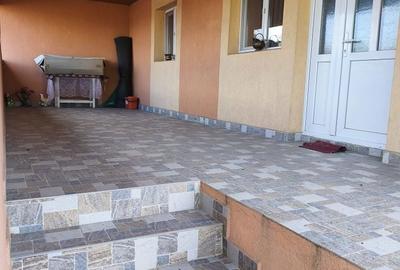 Casă cu 4 camere în Bâcu - 6