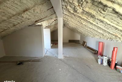 Casă cu 4 camere cu Teren 370 Mp în Valea Lupului - 2