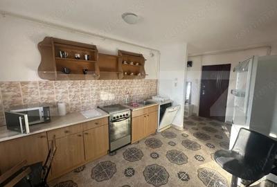 Apartament luminos cu 2 camere, balcon ?i centrala proprie zona Carpati 2 - 13