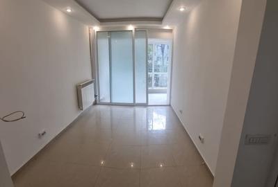 Apartament cu 2 camere decomandat, mobilat în Tomis III