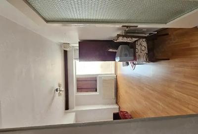 Apartament cu 3 camere decomandat în Pod - 7