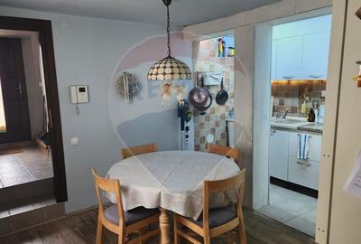 Casă cu 4 camere cu Teren 180 Mp în Central - 4