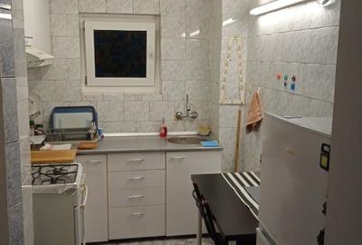 Apartament cu 3 camere semidecomandat în Nicolae Grigorescu