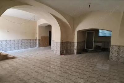 Spațiu comercial, de 100 mp, în Central - 16