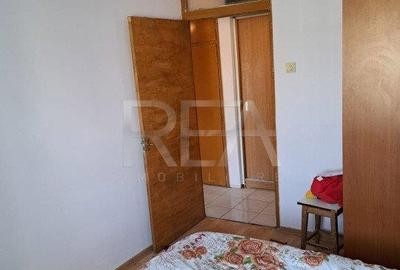 Apartament cu 3 camere decomandat, mobilat în Gorjului - 2