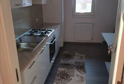 Apartament cu 2 camere decomandat în Cornișa - 5