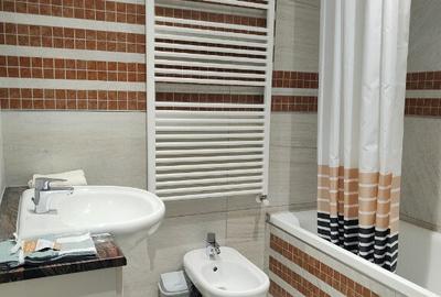 Apartament cu 2 camere decomandat în Mărăști