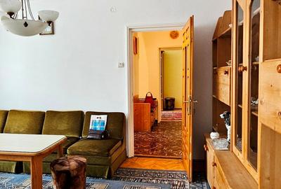 Apartament cu 3 camere semidecomandat, mobilat în Precista - 14