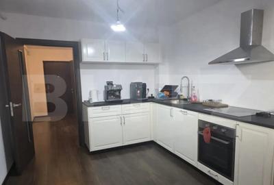 Apartament cu 3 camere semidecomandat în Micro 3 - 8