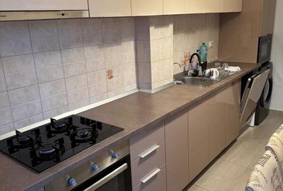 Apartament cu 3 camere decomandat în Central - 1