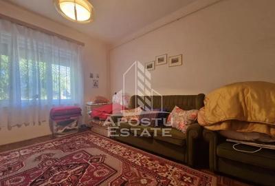 Casă cu 4 camere cu Teren 693 Mp în Central - 16