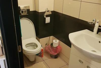 Apartament cu 3 camere decomandat, mobilat în Central - 16