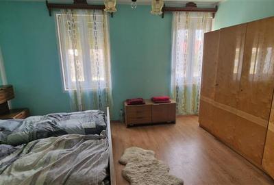 Casă individuală cu 7 camere cu Canalizare în Brebu Nou - 34