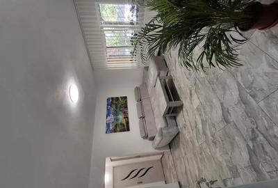 Vind apartament cu 2 camere . - 2