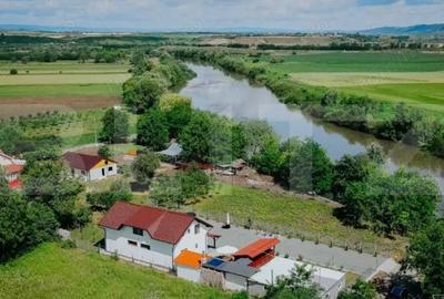 Casă cu Teren 1113 Mp în Central - 12