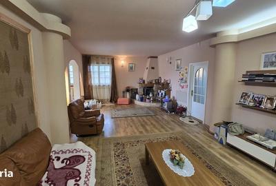 Casă cu 5 camere cu Teren 1000 Mp în Vânători - 6