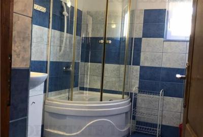 Pensiune Eforie Nord 12 camere 10 bai zona centrala - 2