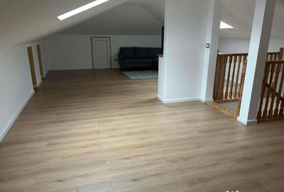 Casă cu 5 camere cu Teren 2000 Mp în Volovăț - 14