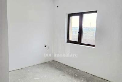 Casă cu 4 camere cu Teren 325 Mp în Dobroești - 1