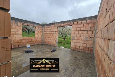 Casă cu 4 camere cu Teren 852 Mp în Groși - 6