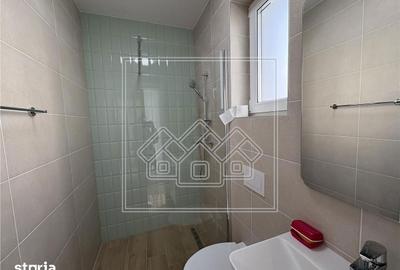 Casă cu 4 camere cu Teren 145 Mp în Tineretului