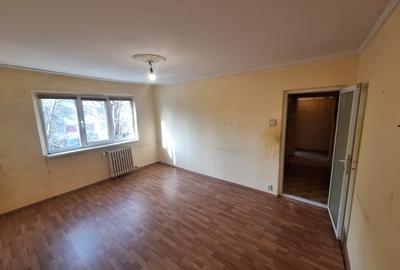 Apartament cu 3 camere semidecomandat în Tomis III - 2