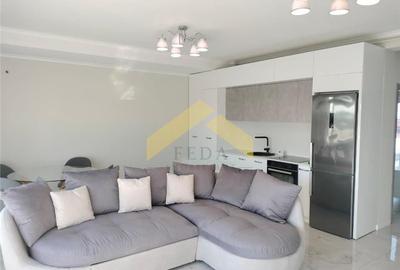 Penthouse 2 camere de inchiriat zona Micalaca - 2