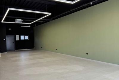 Spațiu comercial, de 122 mp, în Central - 1