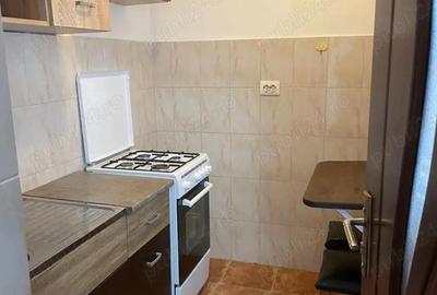 Garsonieră decomandată în Central - 1