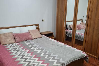 Apartament cu 3 camere semidecomandat în Central - 14