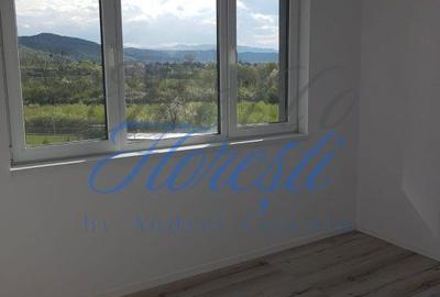 Apartament cu 3 camere decomandat în Florești - 4
