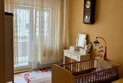 Apartament cu 3 camere decomandat, mobilat în Dâmbovița - 2