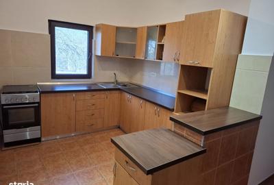 Casă cu 5 camere cu Teren 886 Mp în Central - 6