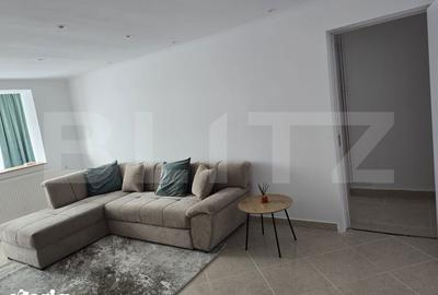 Apartament cu 4 camere decomandat în Central - 1