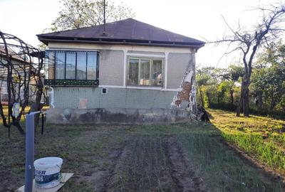 Teren si casa batraneasca in Dumbravesti, Prahova - 1