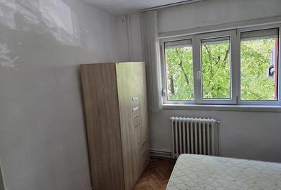 Apartament cu 3 camere semidecomandat în Aradului - 1