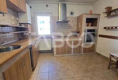 Apartament cu 3 camere decomandat, mobilat în Terezian - 3
