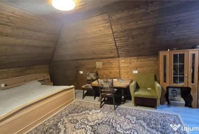 Casă cu 7 camere cu Teren 821 Mp în Dornești - 4