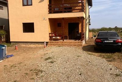 Casă cu Teren 1300 Mp în Albești - 8